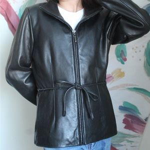 Gorgeous Vintage Genuine Leather Jacket 🖤🏍️ I